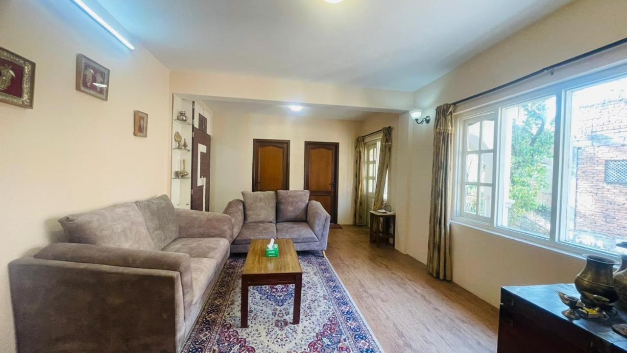 Rooftop Studio And 2Bhk Apartments In Kathmandu'S Most Happening Place מראה חיצוני תמונה