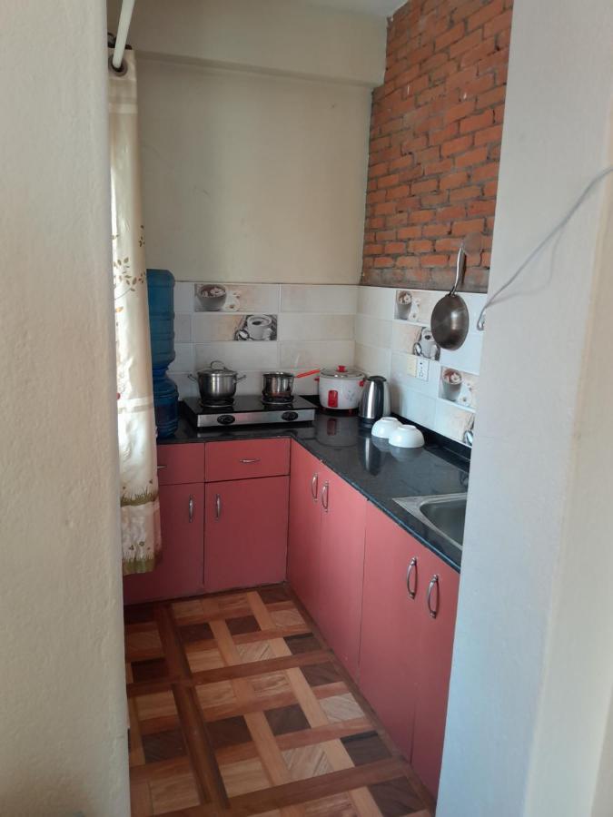 Rooftop Studio And 2Bhk Apartments In Kathmandu'S Most Happening Place מראה חיצוני תמונה