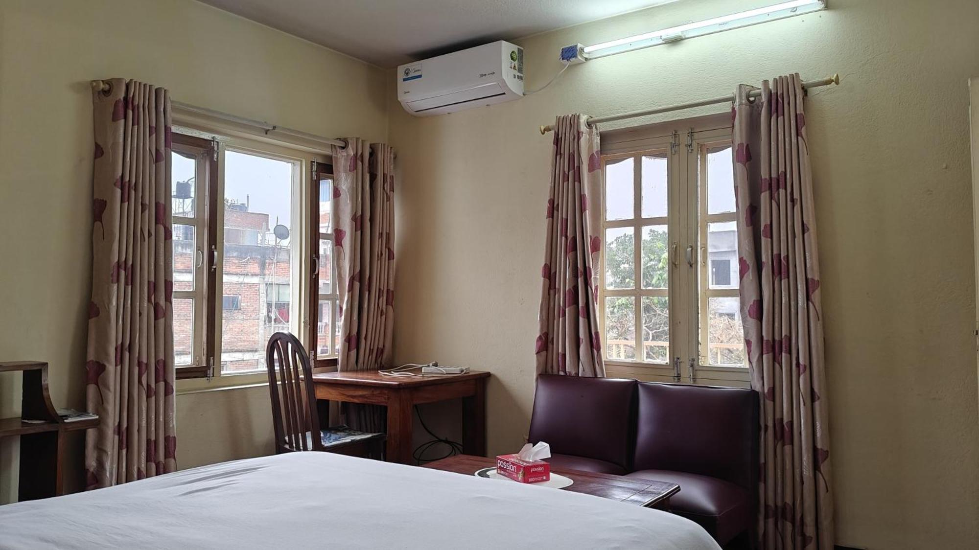 Rooftop Studio And 2Bhk Apartments In Kathmandu'S Most Happening Place מראה חיצוני תמונה